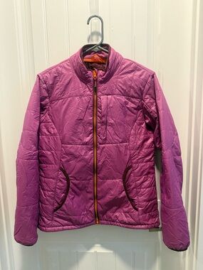 Cabela's Quilted Packable Puffer Primaloft Jacket in Magenta Size M